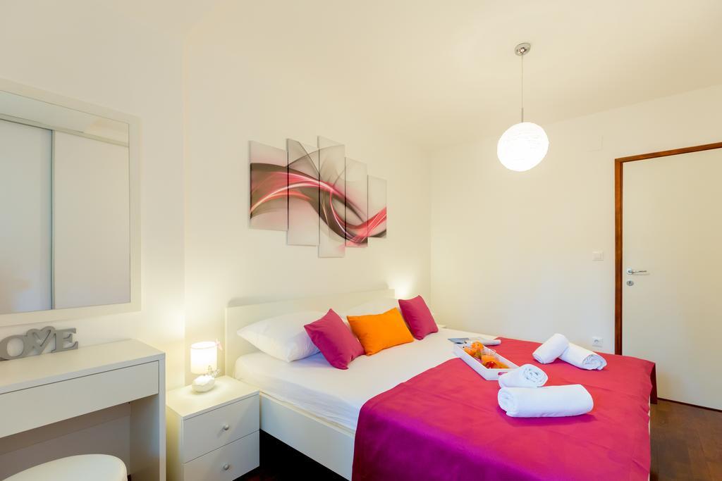 Leona & Borna'S Central Lapad Suites Дубровник Экстерьер фото