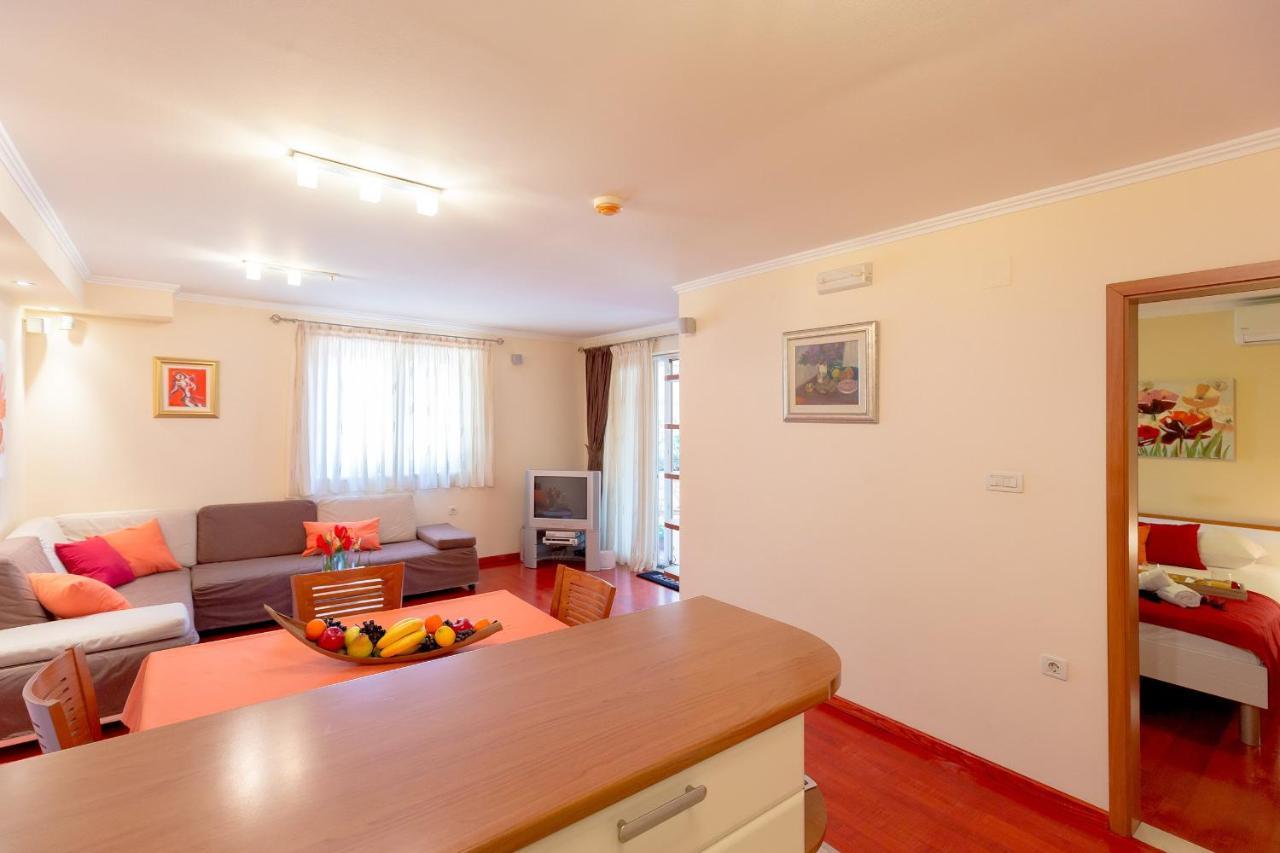 Leona & Borna'S Central Lapad Suites Дубровник Экстерьер фото