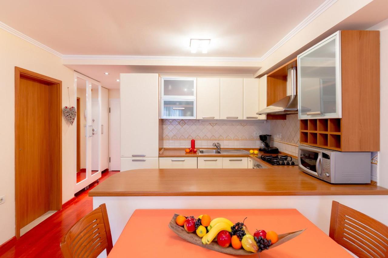 Leona & Borna'S Central Lapad Suites Дубровник Экстерьер фото