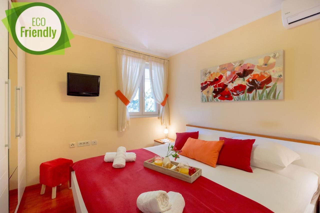 Leona & Borna'S Central Lapad Suites Дубровник Экстерьер фото